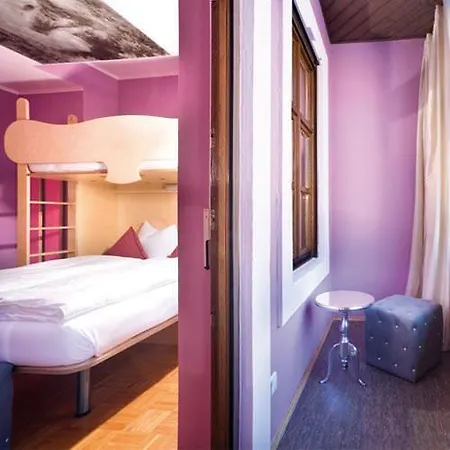 Fantasia Budget Boutique Hotel 3*